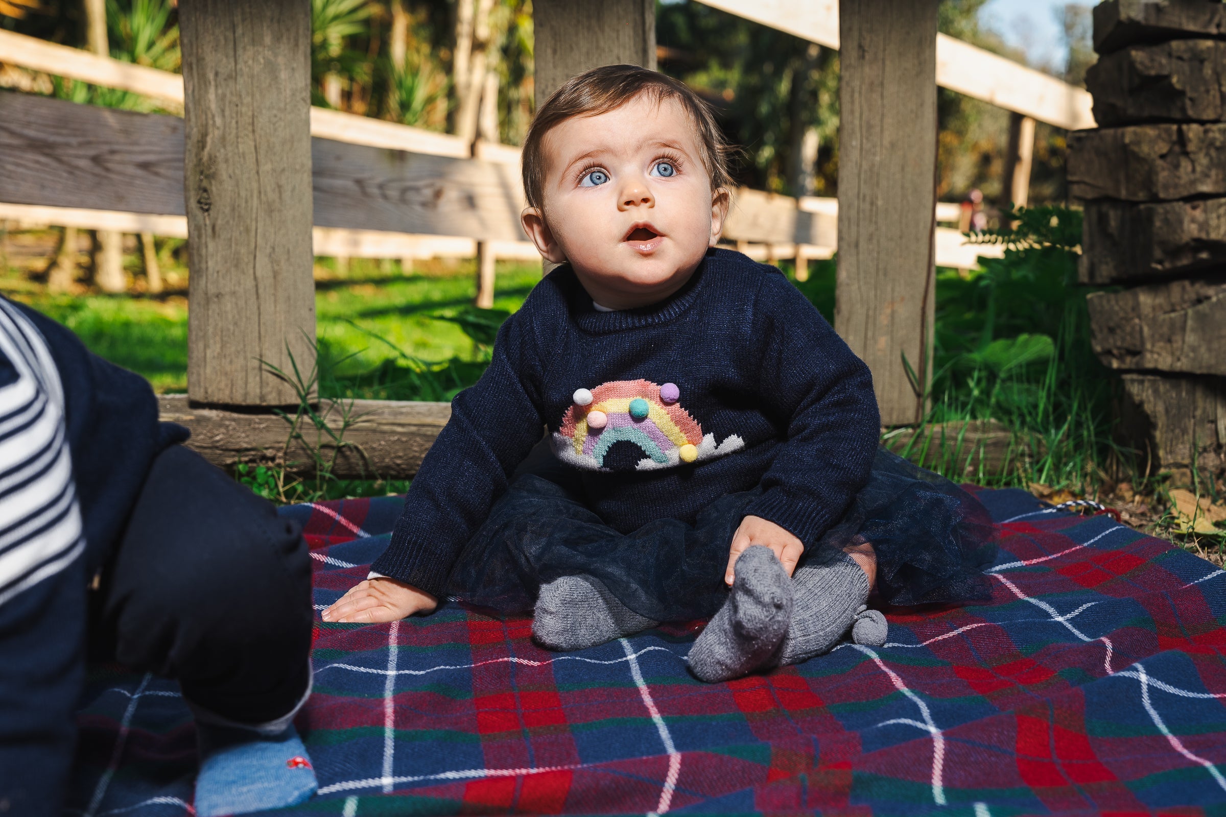 Set Maglione ‘ARCOBALENO’ Blu + Maglia bianca