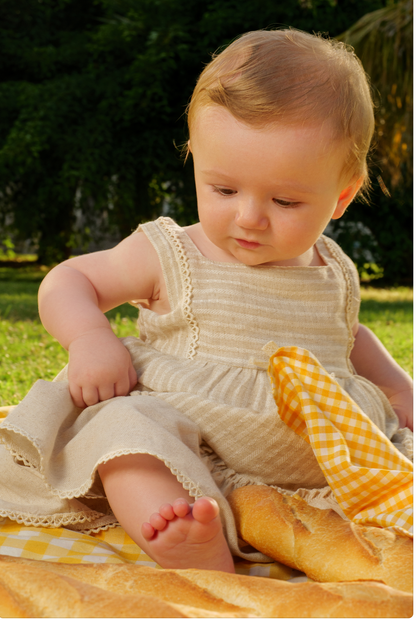 Abito beige con fiocco+borsa