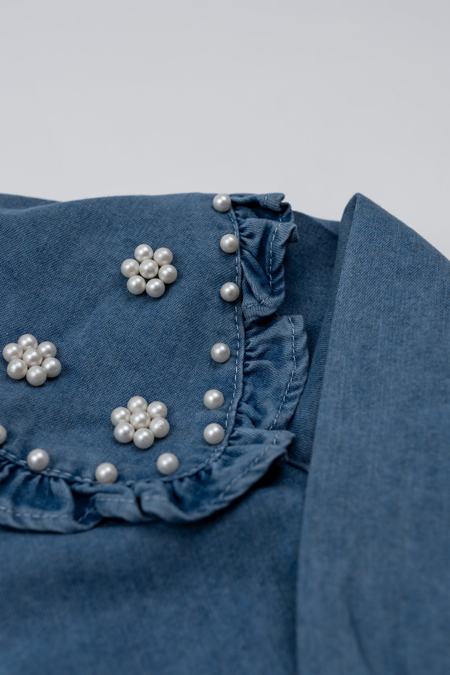 Camicia in denim con dettaglio perle